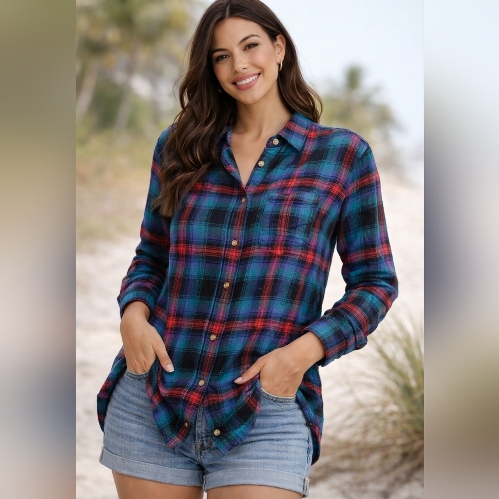 American Eagle Plaid Flannel Shirt – Boyfriend Fit – Size SmallClassic American